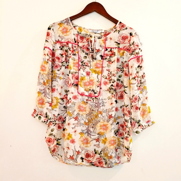 Floral Top - Picture 5 of 5